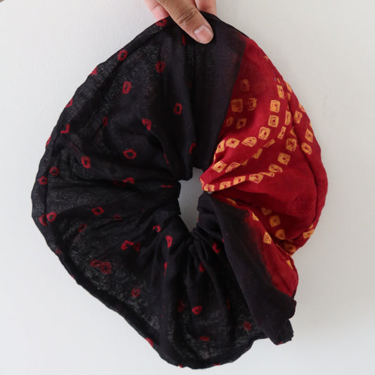 Jumbo Black and Red Bandhani Scrunchie